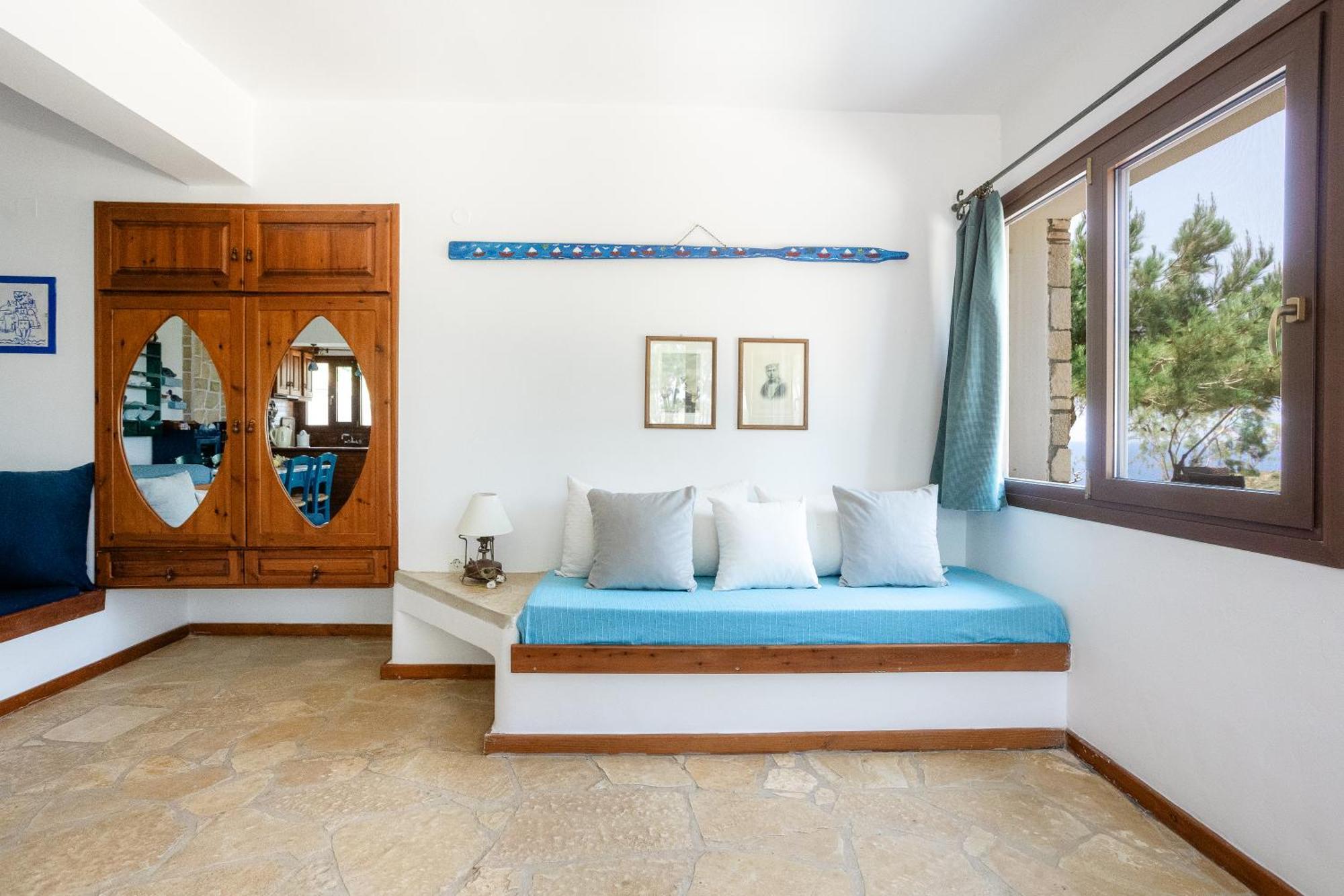 Iliatoras Aparthotel Agia Pelagia  Exterior photo