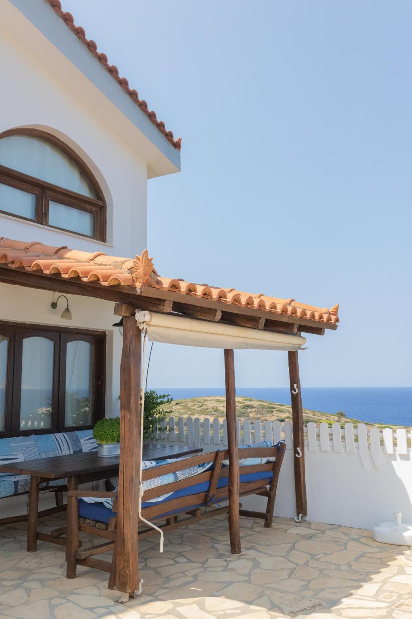 Iliatoras Aparthotel Agia Pelagia  Exterior photo