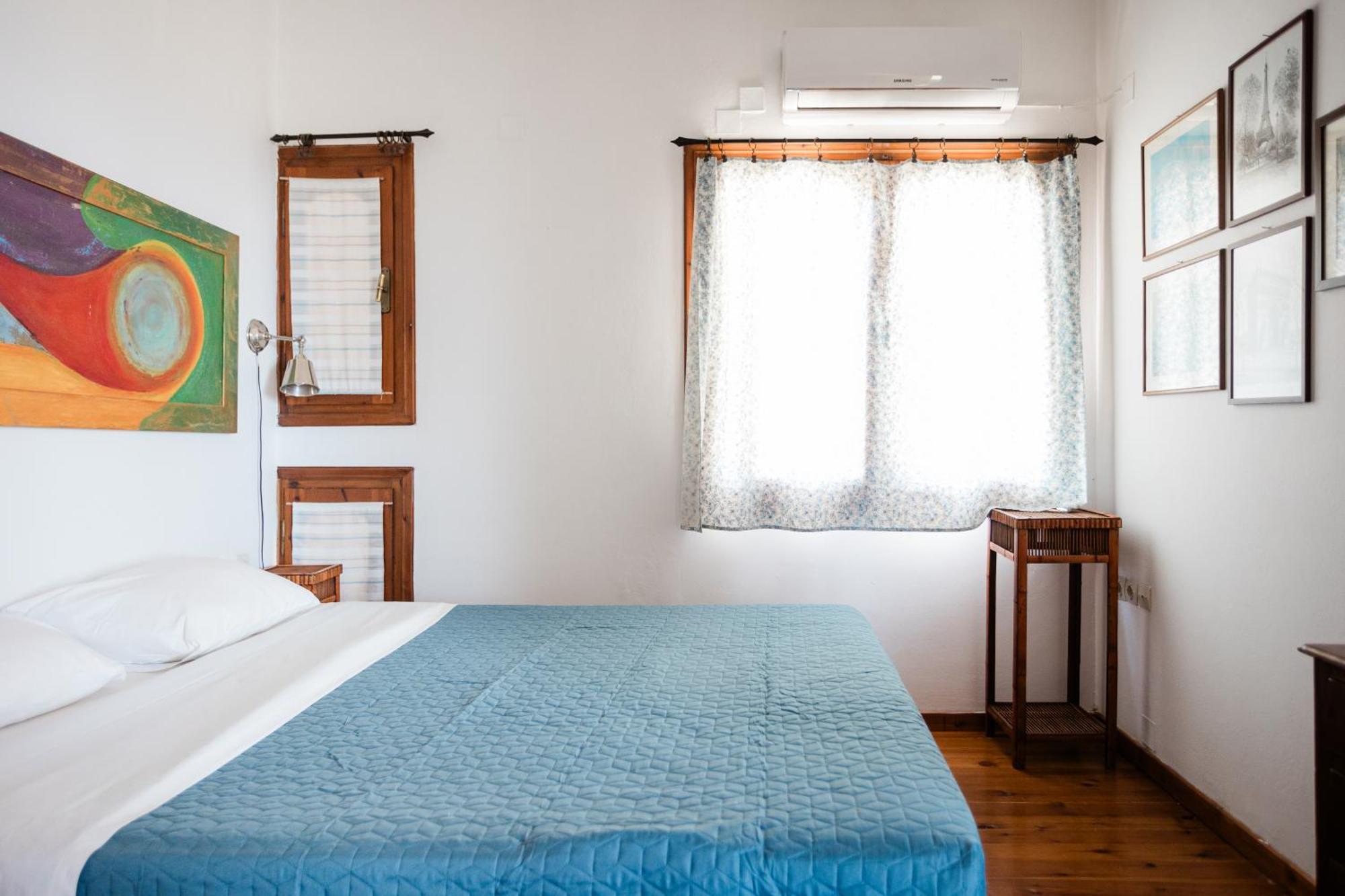 Iliatoras Aparthotel Agia Pelagia  Exterior photo